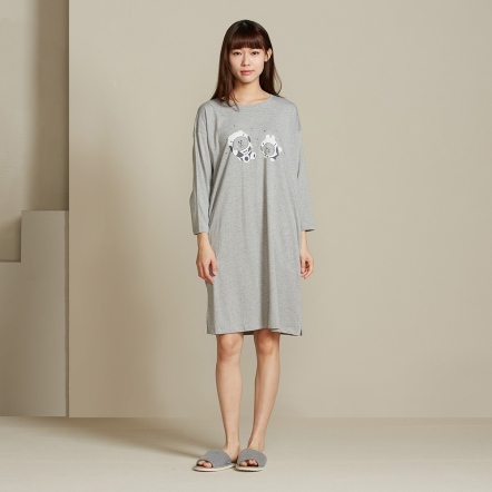 LINE FRIENDS｜好友星球網印七分袖洋裝-迷霧灰