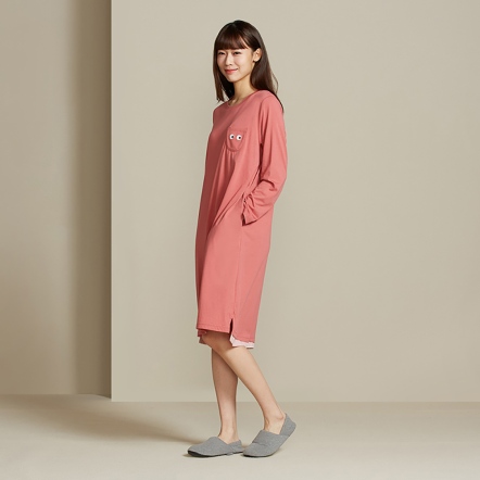 【暖薑纖維】睛睛繡花長袖洋裝-桃粉